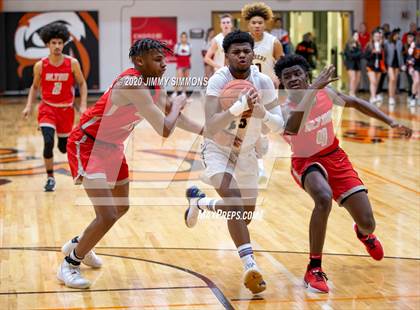 Thumbnail 3 in O'Fallon vs. Alton  (IHSA 4A Regional Semifinal) photogallery.