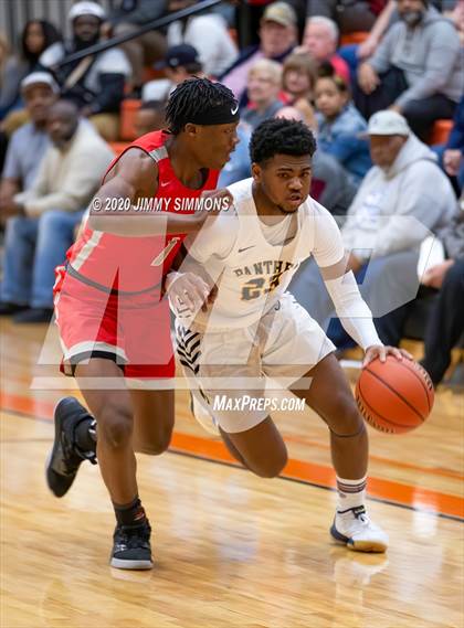Thumbnail 1 in O'Fallon vs. Alton  (IHSA 4A Regional Semifinal) photogallery.