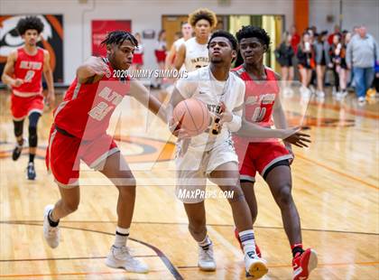 Thumbnail 2 in O'Fallon vs. Alton  (IHSA 4A Regional Semifinal) photogallery.