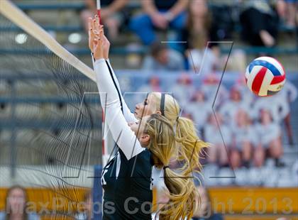 Thumbnail 2 in Clark vs. Warren photogallery.