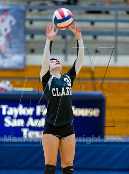 Thumbnail 1 in Clark vs. Warren photogallery.