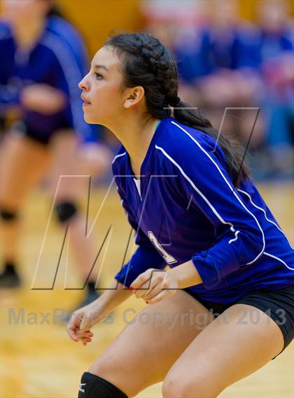 Thumbnail 1 in Clark vs. Warren photogallery.