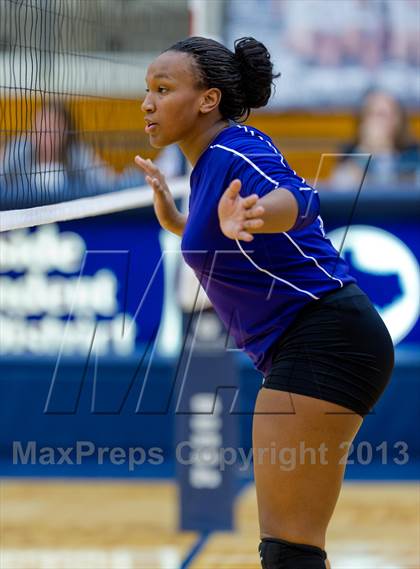 Thumbnail 1 in Clark vs. Warren photogallery.