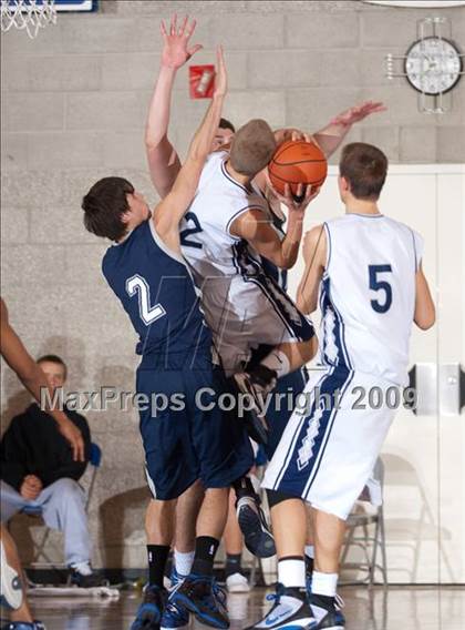 Thumbnail 3 in College Park vs Rim of the World (MaxPreps Holiday Classic) photogallery.