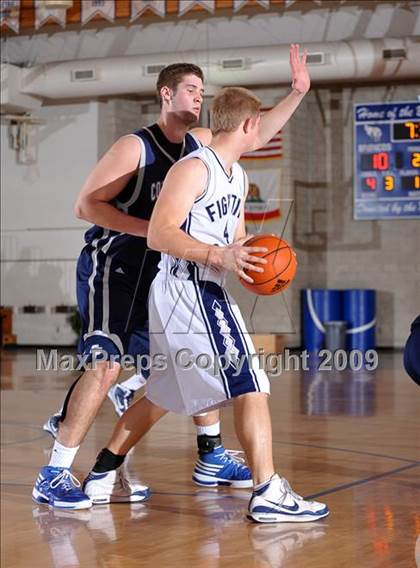 Thumbnail 3 in College Park vs Rim of the World (MaxPreps Holiday Classic) photogallery.