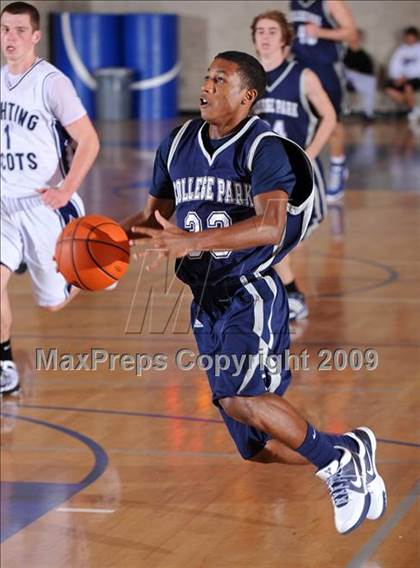Thumbnail 3 in College Park vs Rim of the World (MaxPreps Holiday Classic) photogallery.