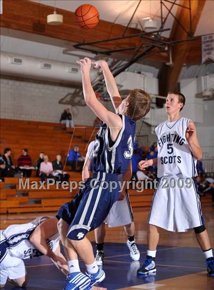 Thumbnail 3 in College Park vs Rim of the World (MaxPreps Holiday Classic) photogallery.