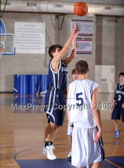 Thumbnail 3 in College Park vs Rim of the World (MaxPreps Holiday Classic) photogallery.