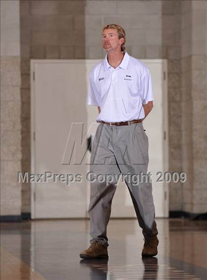 Thumbnail 1 in College Park vs Rim of the World (MaxPreps Holiday Classic) photogallery.