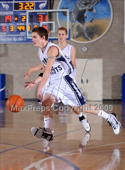 Thumbnail 3 in College Park vs Rim of the World (MaxPreps Holiday Classic) photogallery.