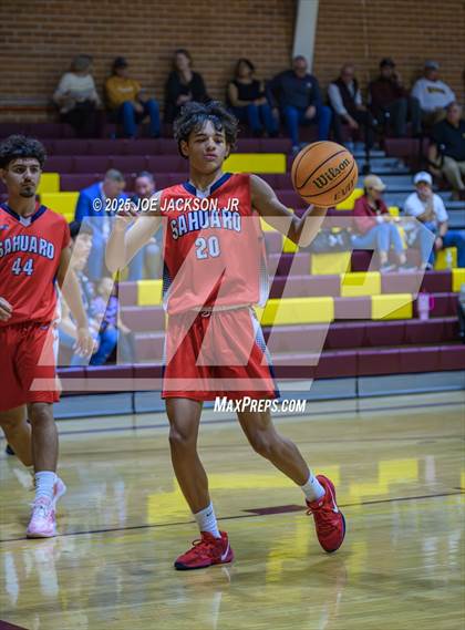 Thumbnail 1 in Salpointe Catholic vs Sahuaro photogallery.