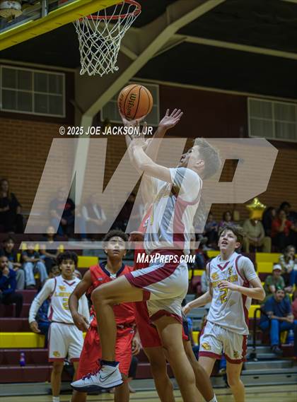 Thumbnail 2 in Salpointe Catholic vs Sahuaro photogallery.