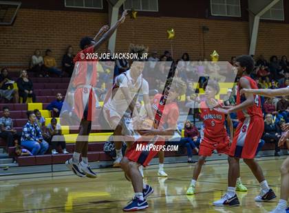 Thumbnail 1 in Salpointe Catholic vs Sahuaro photogallery.