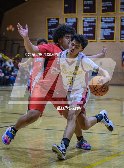 Thumbnail 2 in Salpointe Catholic vs Sahuaro photogallery.