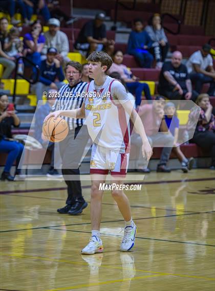 Thumbnail 2 in Salpointe Catholic vs Sahuaro photogallery.