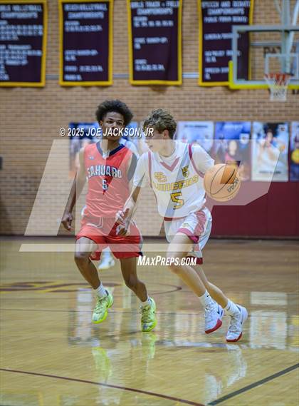 Thumbnail 3 in Salpointe Catholic vs Sahuaro photogallery.