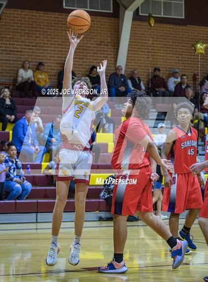 Thumbnail 1 in Salpointe Catholic vs Sahuaro photogallery.