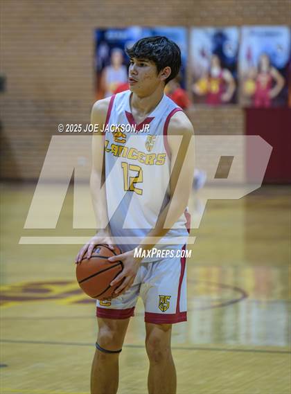 Thumbnail 1 in Salpointe Catholic vs Sahuaro photogallery.