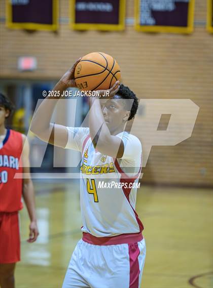Thumbnail 3 in Salpointe Catholic vs Sahuaro photogallery.
