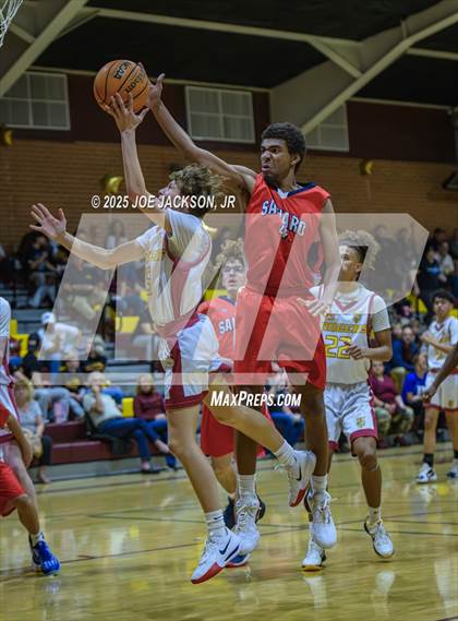Thumbnail 2 in Salpointe Catholic vs Sahuaro photogallery.