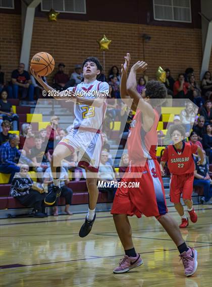 Thumbnail 1 in Salpointe Catholic vs Sahuaro photogallery.