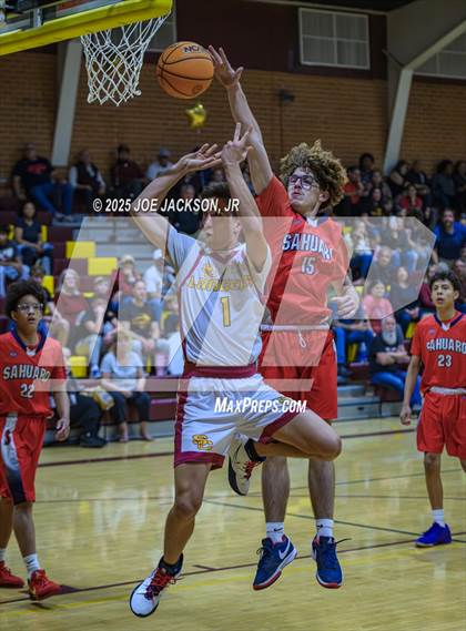 Thumbnail 3 in Salpointe Catholic vs Sahuaro photogallery.