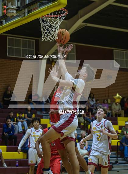Thumbnail 3 in Salpointe Catholic vs Sahuaro photogallery.