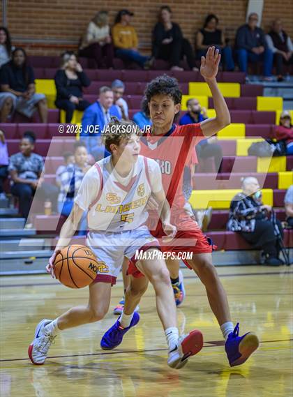 Thumbnail 1 in Salpointe Catholic vs Sahuaro photogallery.