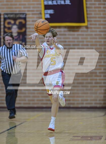 Thumbnail 1 in Salpointe Catholic vs Sahuaro photogallery.