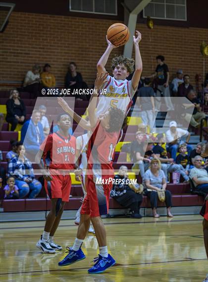 Thumbnail 1 in Salpointe Catholic vs Sahuaro photogallery.
