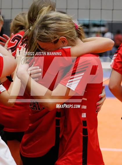 Thumbnail 1 in Shiloh Christian vs. Brookland (AAA 4A State Final) photogallery.