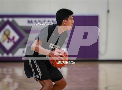 Thumbnail 1 in Capital @ Manzano photogallery.