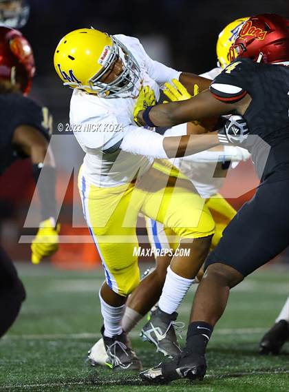 Thumbnail 2 in Dominguez vs. La Mirada  photogallery.