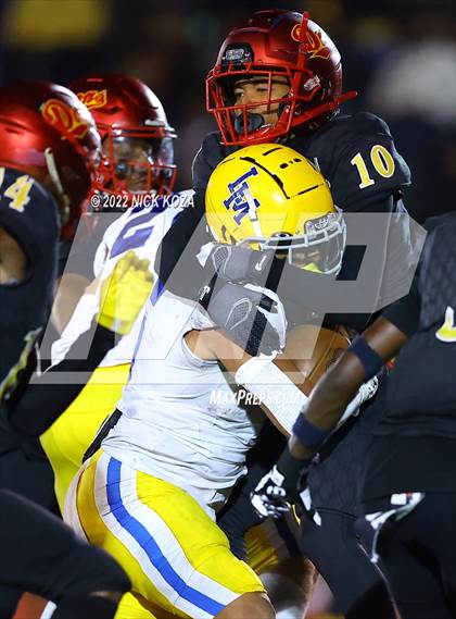 Thumbnail 2 in Dominguez vs. La Mirada  photogallery.