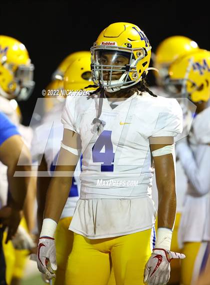 Thumbnail 1 in Dominguez vs. La Mirada  photogallery.