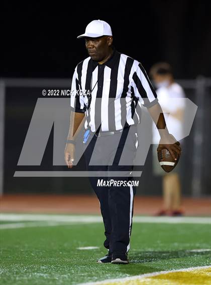 Thumbnail 3 in Dominguez vs. La Mirada  photogallery.