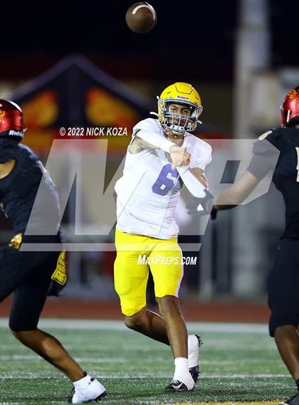 Thumbnail 2 in Dominguez vs. La Mirada  photogallery.