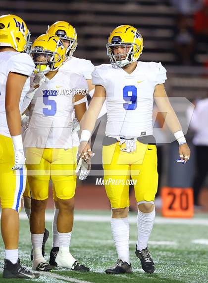 Thumbnail 3 in Dominguez vs. La Mirada  photogallery.