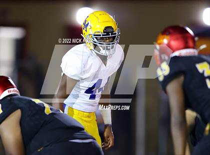 Thumbnail 2 in Dominguez vs. La Mirada  photogallery.