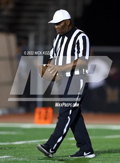 Thumbnail 3 in Dominguez vs. La Mirada  photogallery.