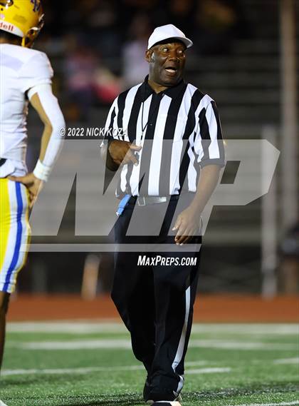 Thumbnail 3 in Dominguez vs. La Mirada  photogallery.