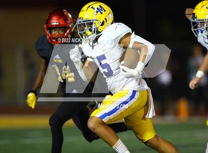 Thumbnail 2 in Dominguez vs. La Mirada  photogallery.