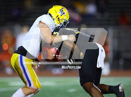 Thumbnail 1 in Dominguez vs. La Mirada  photogallery.