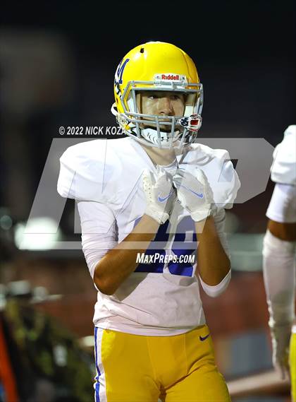 Thumbnail 3 in Dominguez vs. La Mirada  photogallery.