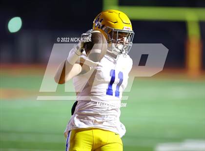 Thumbnail 1 in Dominguez vs. La Mirada  photogallery.