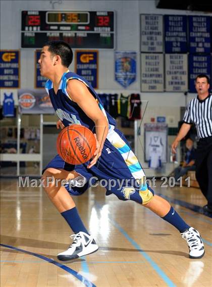 Thumbnail 1 in Foothill vs. Dorsey (MaxPreps Holiday Classic) photogallery.