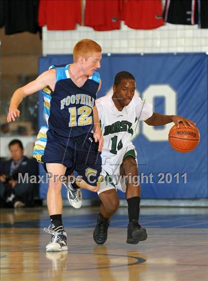 Thumbnail 1 in Foothill vs. Dorsey (MaxPreps Holiday Classic) photogallery.