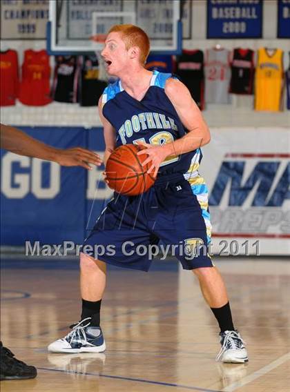 Thumbnail 2 in Foothill vs. Dorsey (MaxPreps Holiday Classic) photogallery.