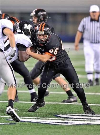 Thumbnail 2 in Haltom vs. Martin (Texas 5A D1 Region I Bi-District Playoffs) photogallery.