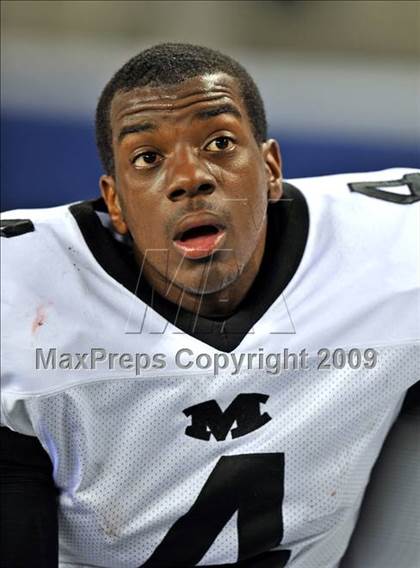 Thumbnail 2 in Haltom vs. Martin (Texas 5A D1 Region I Bi-District Playoffs) photogallery.